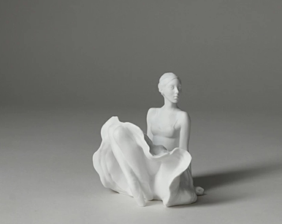 Скульптура В пуантах (Белый бисквит)