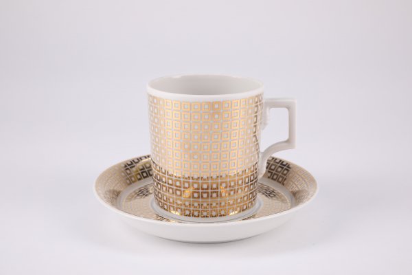 Чашка с блюдцем чайная форма Гербовая рисунок Зазеркалье. Квадраты  