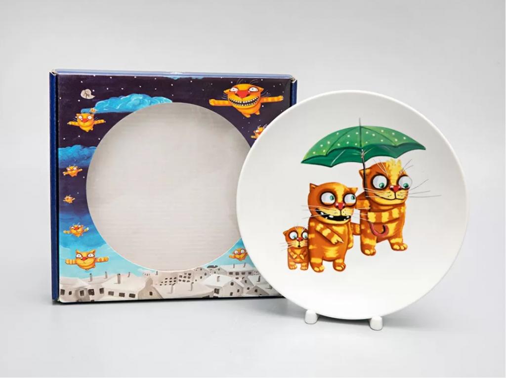 Подарочный набор тарелка декоративная 195 мм форма Эллипс рисунок  Вася Ложкин. Под зонтом 