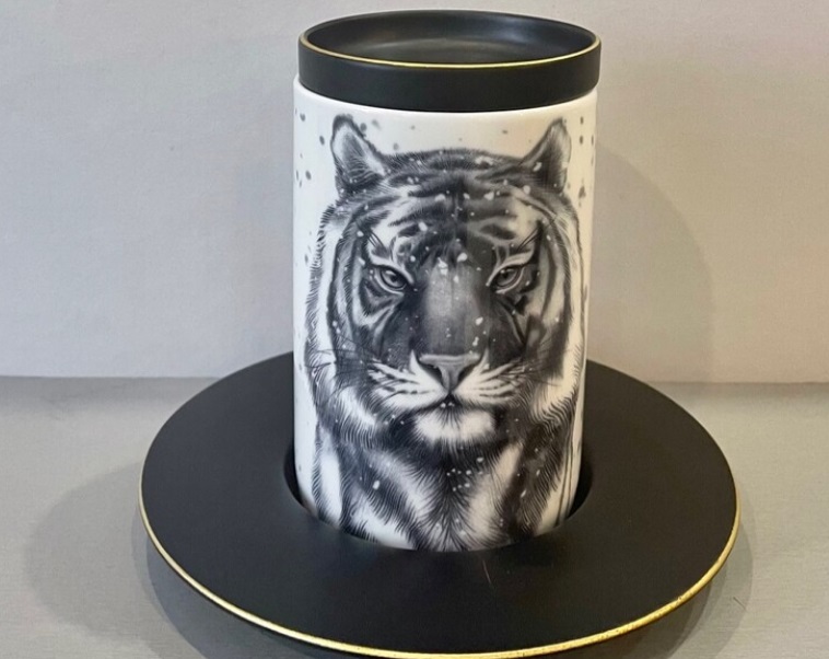 Подарочный набор (бокал с блюдцем и крышкой) рисунок Тотем. Тигр