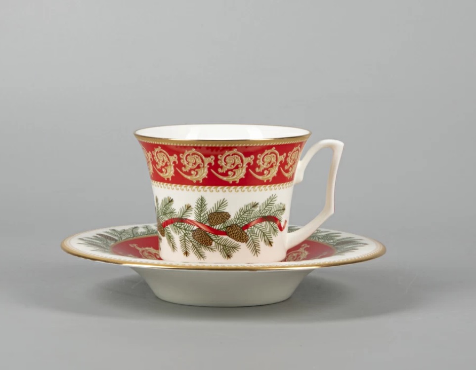 Чашка с блюдцем форма Юлия рисунок Рождественское чаепитие