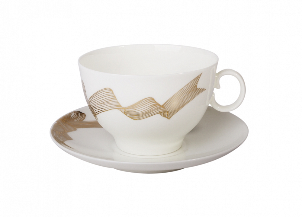 Чашка с блюдцем чайная форма Яблочко рисунок Платиновые бантики